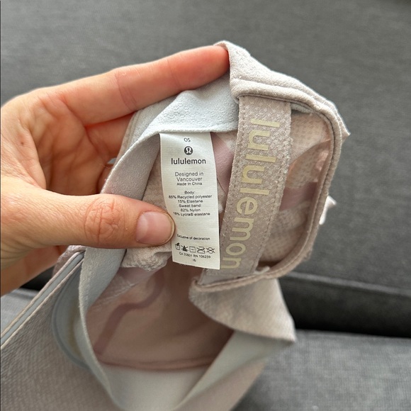 Lululemon running hat - Picture 3 of 4